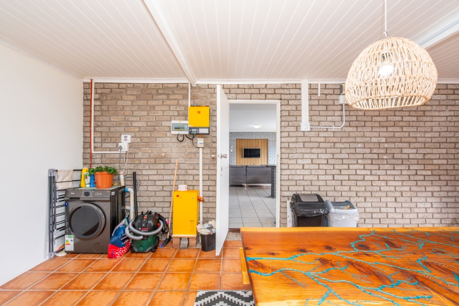 4 Bedroom Property for Sale in Myburgh Park Western Cape